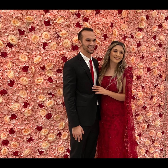 GORGEOUS DRESS - Picture 6 of 6